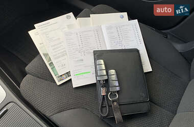 Универсал Volkswagen Passat 2010 в 