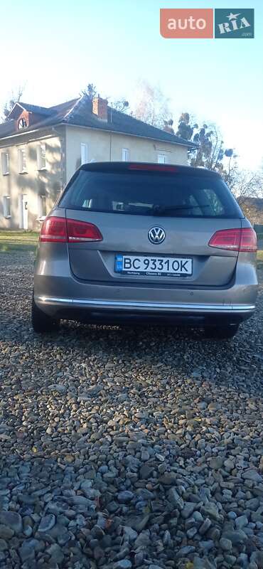 Універсал Volkswagen Passat 2011 в Стрию