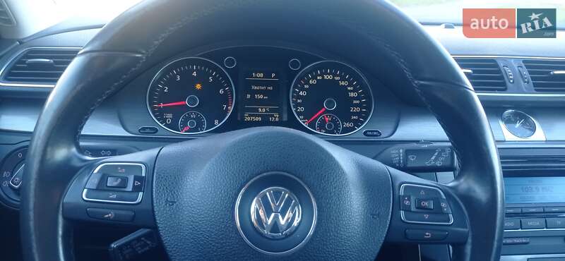 Універсал Volkswagen Passat 2011 в Стрию