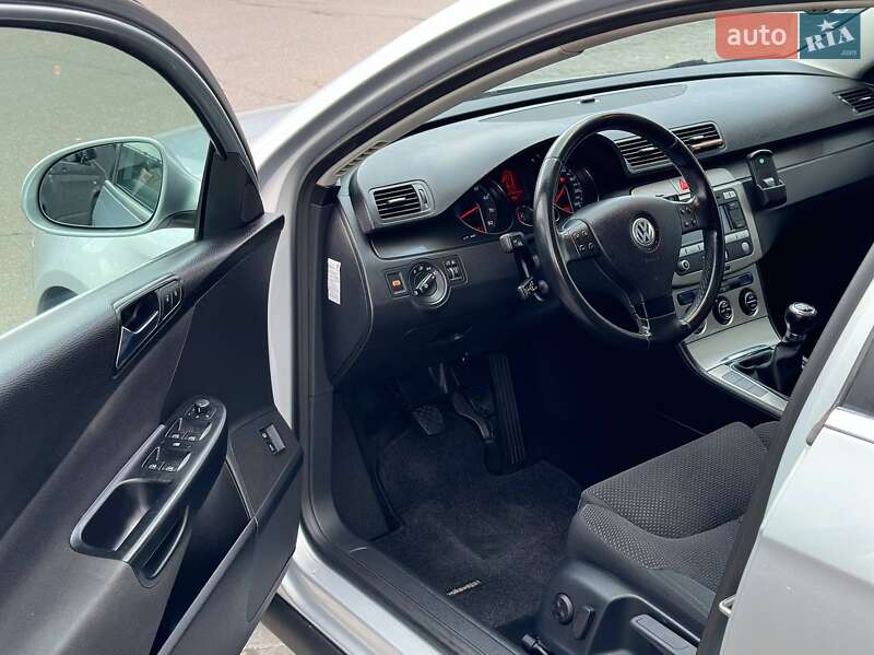 Універсал Volkswagen Passat 2007 в Києві