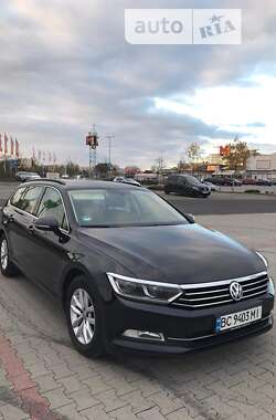 Універсал Volkswagen Passat 2015 в Львові