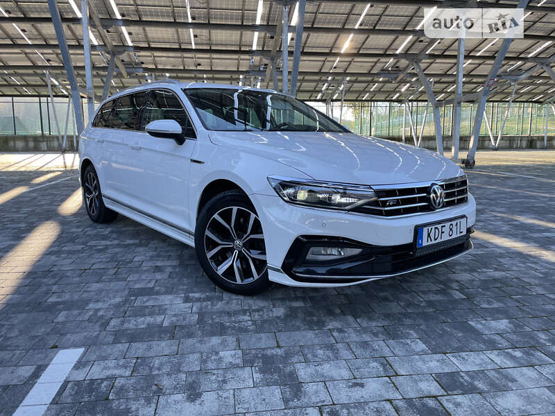 Універсал Volkswagen Passat 2019 в Львові