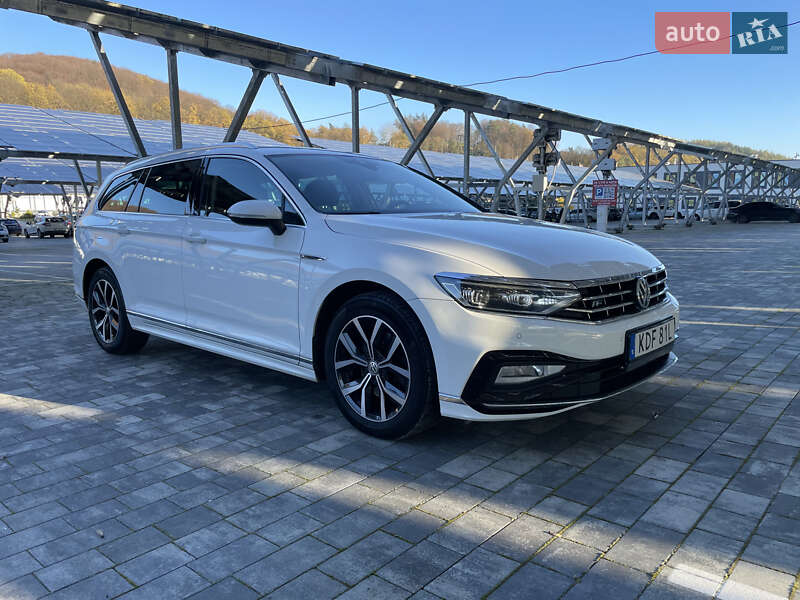 Универсал Volkswagen Passat 2019 в Львове
