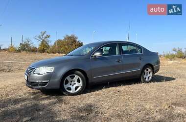 Седан Volkswagen Passat 2006 в Одессе