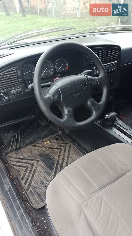 Седан Volkswagen Passat 1995 в Новоукраинке