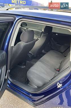 Универсал Volkswagen Passat 2005 в 