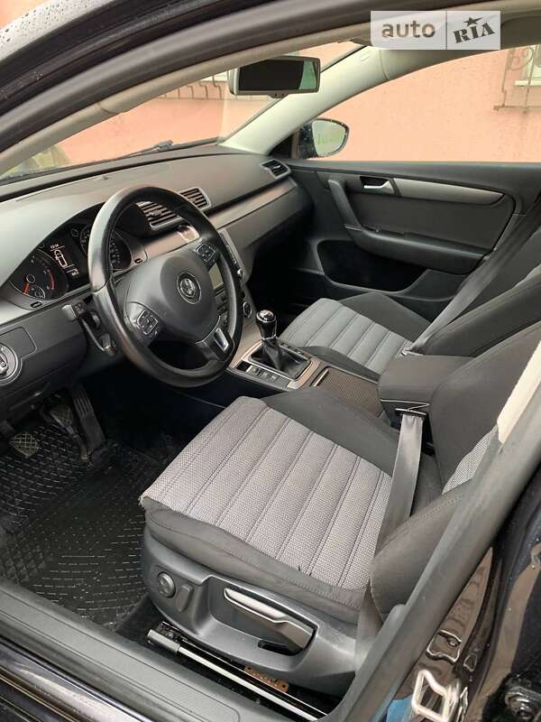 Универсал Volkswagen Passat 2013 в Калуше