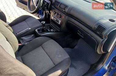 Седан Volkswagen Passat 1999 в 