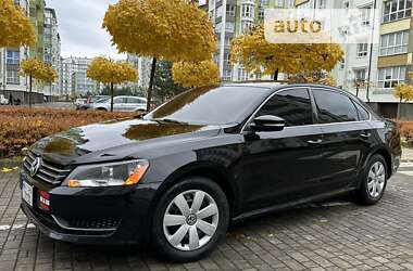 Седан Volkswagen Passat 2012 в 