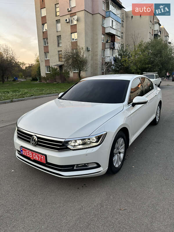 Седан Volkswagen Passat 2018 в Мукачево