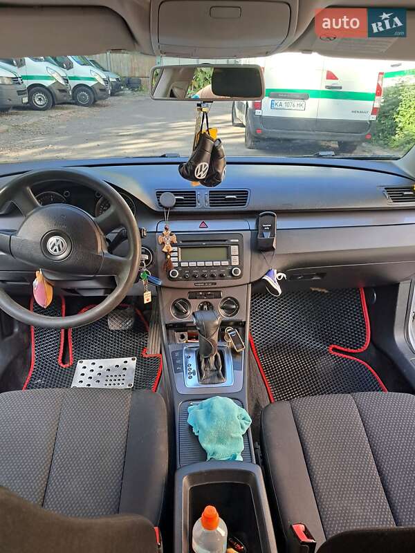 Универсал Volkswagen Passat 2008 в Киеве