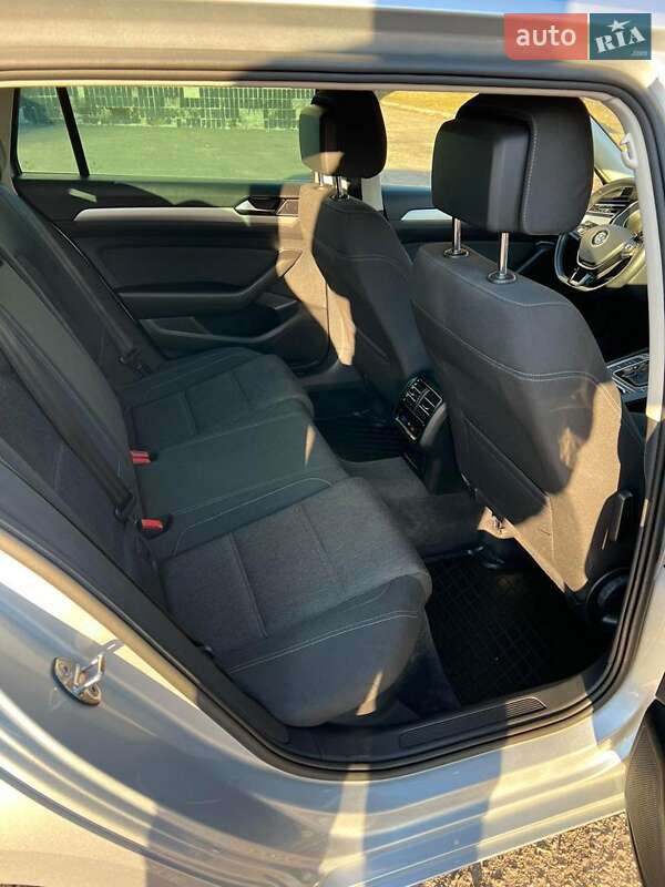 Универсал Volkswagen Passat 2015 в Полтаве