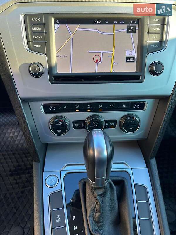 Универсал Volkswagen Passat 2015 в Полтаве