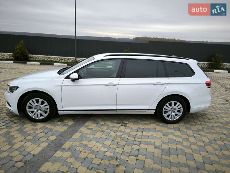 Універсал Volkswagen Passat 2015 в Дунаївцях