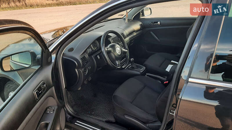 Універсал Volkswagen Passat 2002 в Кропивницькому