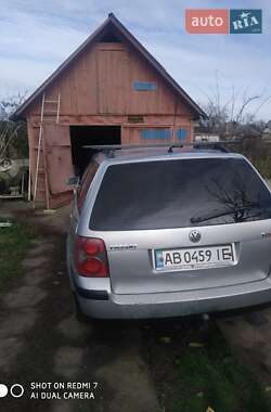 Универсал Volkswagen Passat 2001 в Тростянце