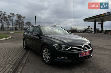 Универсал Volkswagen Passat 2015 в Луцке