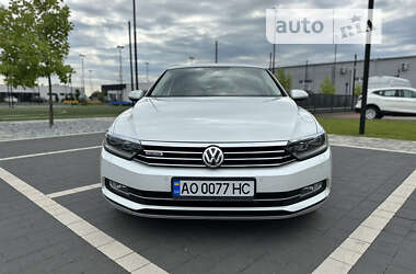 Седан Volkswagen Passat 2016 в Мукачево