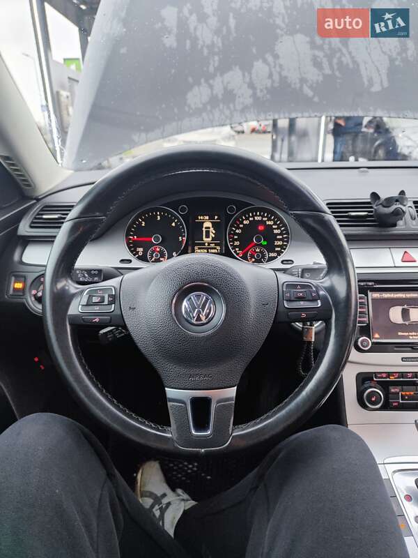 Универсал Volkswagen Passat 2009 в Львове