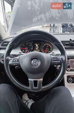 Универсал Volkswagen Passat 2009 в 