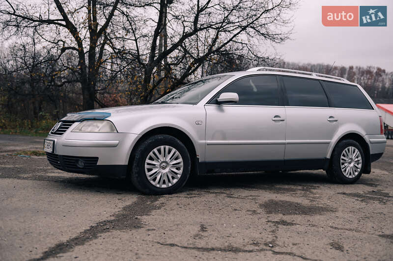 Универсал Volkswagen Passat 2003 в Вижнице