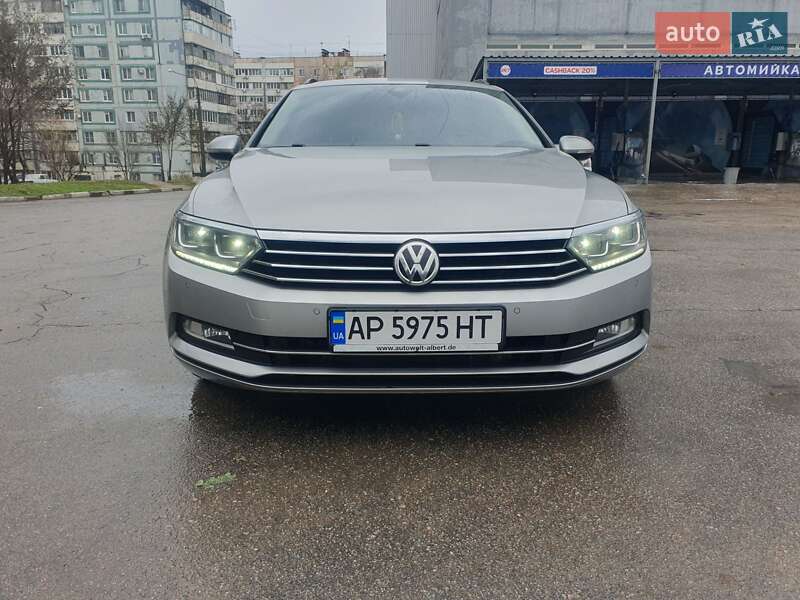 Універсал Volkswagen Passat 2015 в Запоріжжі