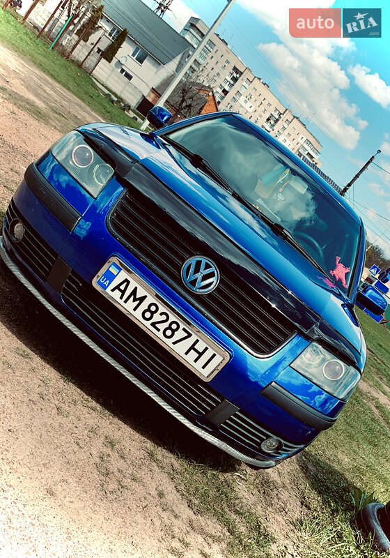 Седан Volkswagen Passat 2002 в Житомирі