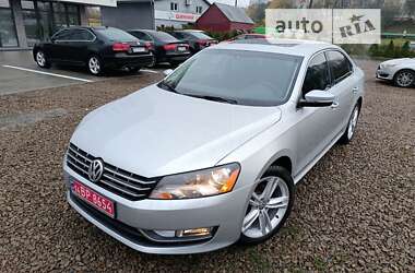 Седан Volkswagen Passat 2014 в Львове