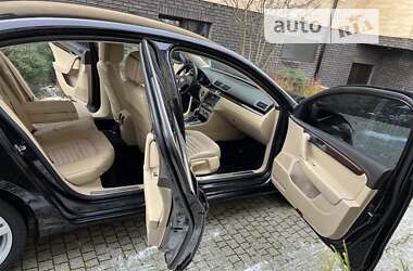 Седан Volkswagen Passat 2012 в 