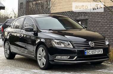 Седан Volkswagen Passat 2012 в 