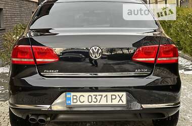 Седан Volkswagen Passat 2012 в 