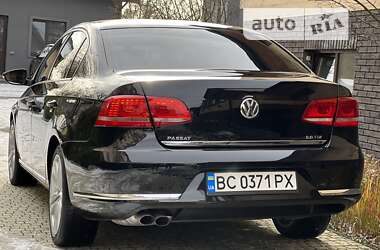 Седан Volkswagen Passat 2012 в 