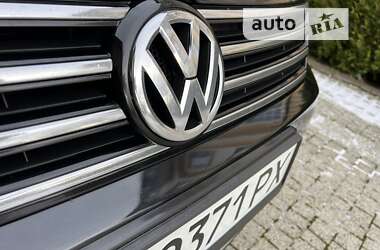 Седан Volkswagen Passat 2012 в 