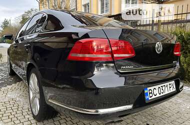 Седан Volkswagen Passat 2012 в 