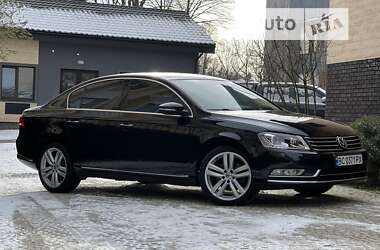 Седан Volkswagen Passat 2012 в 