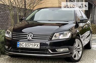Седан Volkswagen Passat 2012 в 