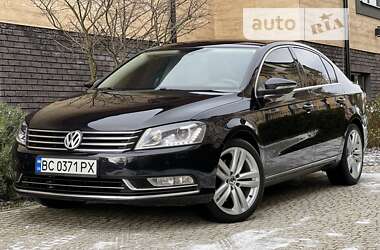 Седан Volkswagen Passat 2012 в 