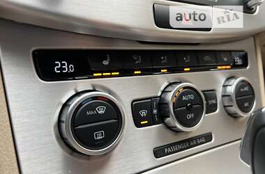 Седан Volkswagen Passat 2012 в 