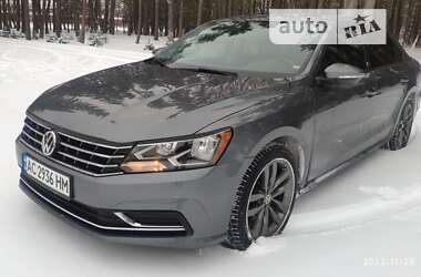Седан Volkswagen Passat 2018 в Луцьку
