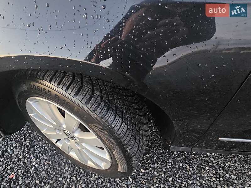 Універсал Volkswagen Passat 2009 в Хмельницькому