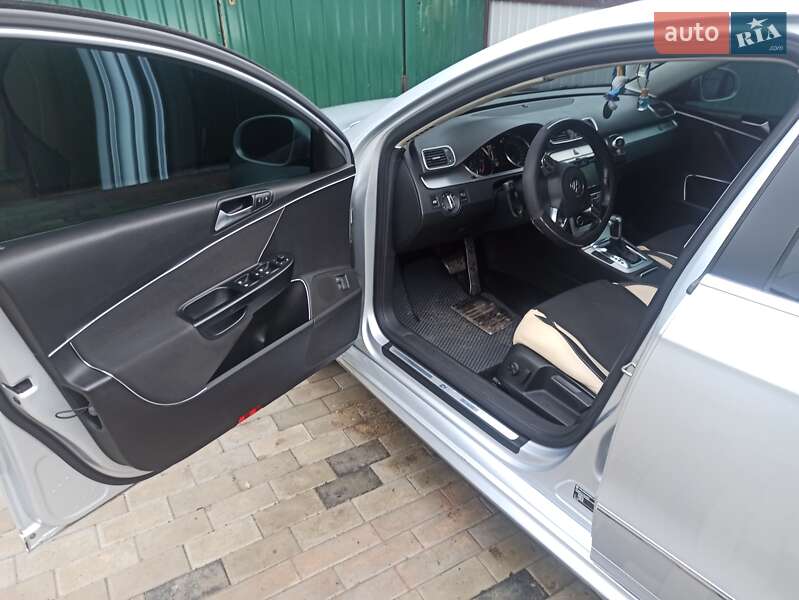 Універсал Volkswagen Passat 2010 в Сараті