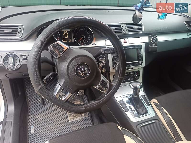 Універсал Volkswagen Passat 2010 в Сараті