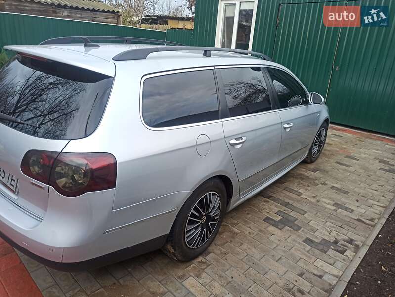 Універсал Volkswagen Passat 2010 в Сараті