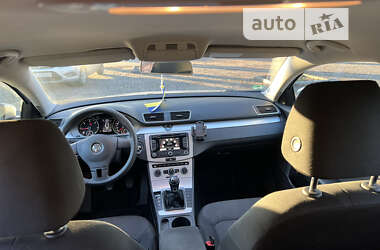 Универсал Volkswagen Passat 2013 в Днепре