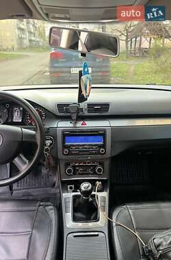 Седан Volkswagen Passat 2010 в 