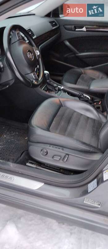 Седан Volkswagen Passat 2013 в Баранівці