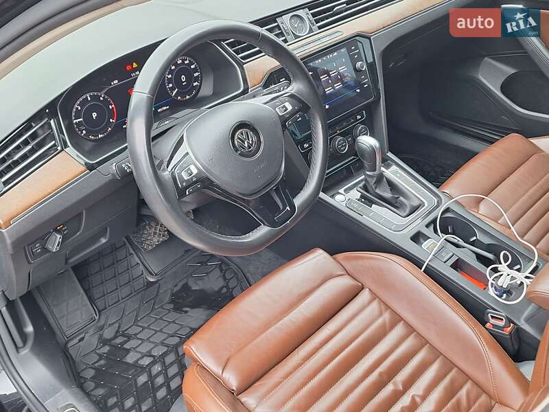Седан Volkswagen Passat 2017 в Кривому Розі