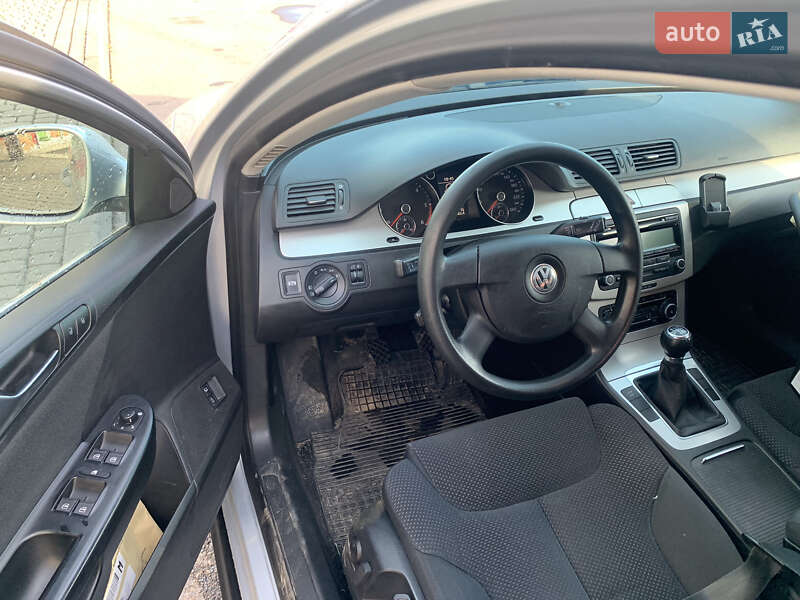 Універсал Volkswagen Passat 2009 в Тячеві