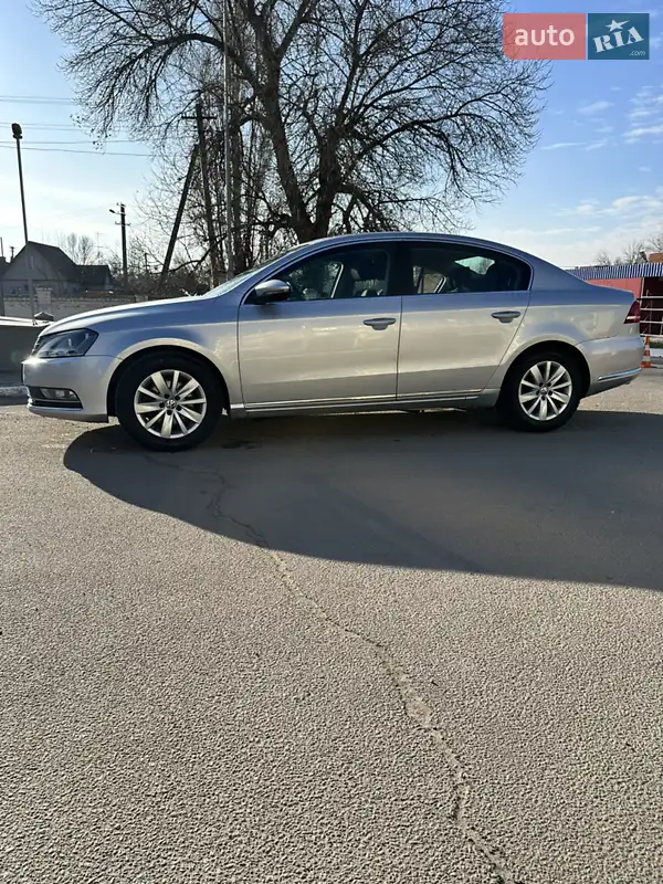 Volkswagen Passat 2011 VIN WVWZZZ3CZBP307164 фото оголошення 11 з 50