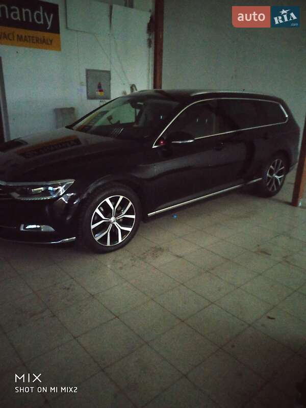 Универсал Volkswagen Passat 2015 в Ужгороде
